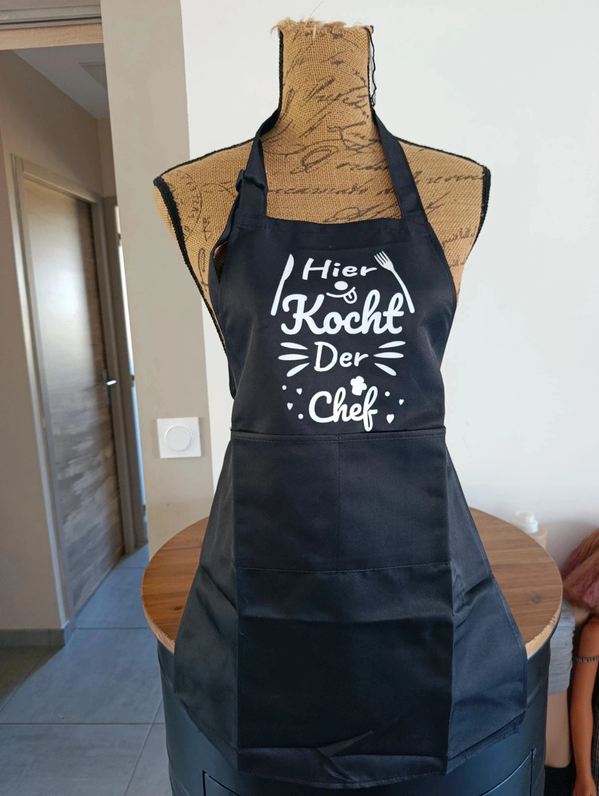 Tablier de cuisine enfant noir réglable – Hier kocht der Chef taille 5